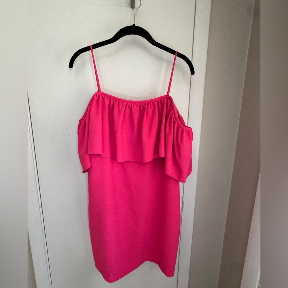 Trina Turk Aloha Crepe Off Shoulder Ruffle Dress Pink Size 6 - Picture 2 of 6